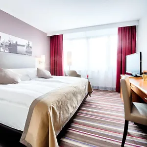 4* Hotell Leonardo